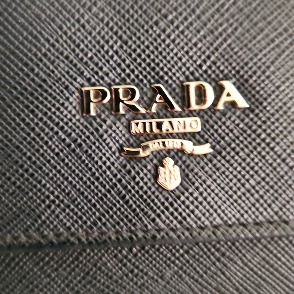 Prada Saffiano leather wallet - Picture 3 of 6